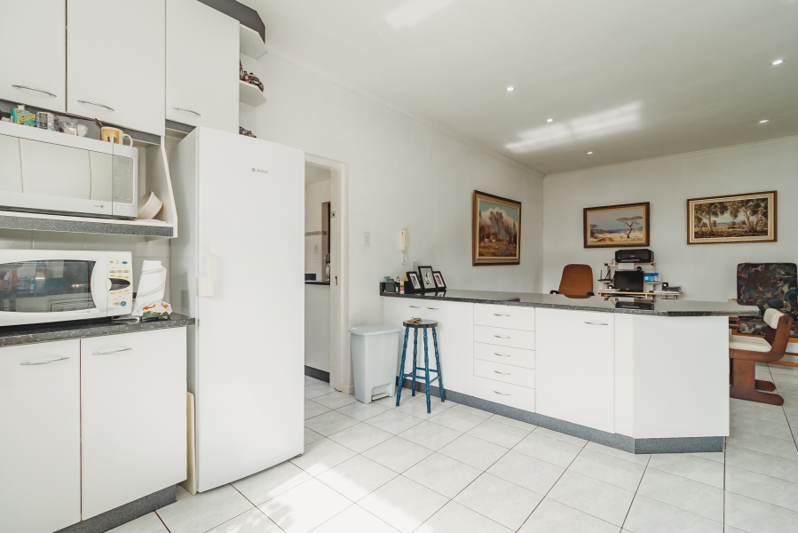 4 Bedroom Property for Sale in Bergsig Western Cape